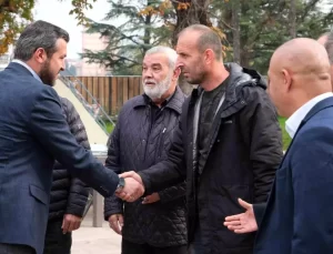 Karabük Belediye Başkanı Muhtarlarla İstişare Toplantısı Düzenledi