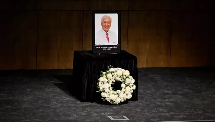 Karaciğer Nakli Efsanesi Münci Kalayoğlu Son Yolculuğuna Uğurlandı