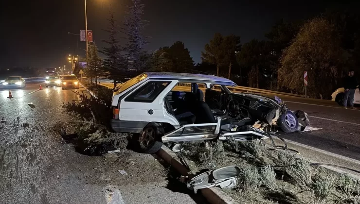 Karaman’da Trafik Kazası: 4 Yaralı