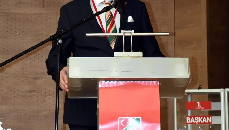 Karşıyaka’da Kriz Derinleşiyor