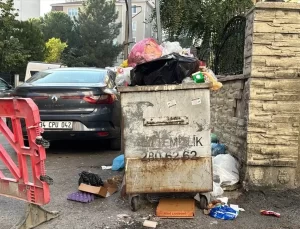 Kartal’da Grev, Sokaklar Çöple Dolu
