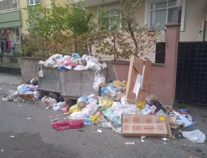 Kartal’da Temizlik İşçileri Greve Gitti