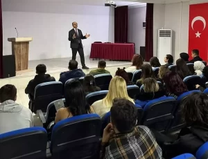 Kaymakam Abacı Öğrencilere Kamu Yönetimi Eğitimi Verdi