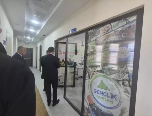 Kaymakam Karataş Gençlik Merkezini Ziyaret Etti