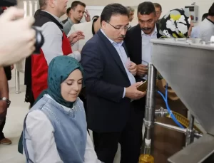 Kayseri Valisi Gökmen Çiçek öncülüğünde kadınlardan üretim rekoru