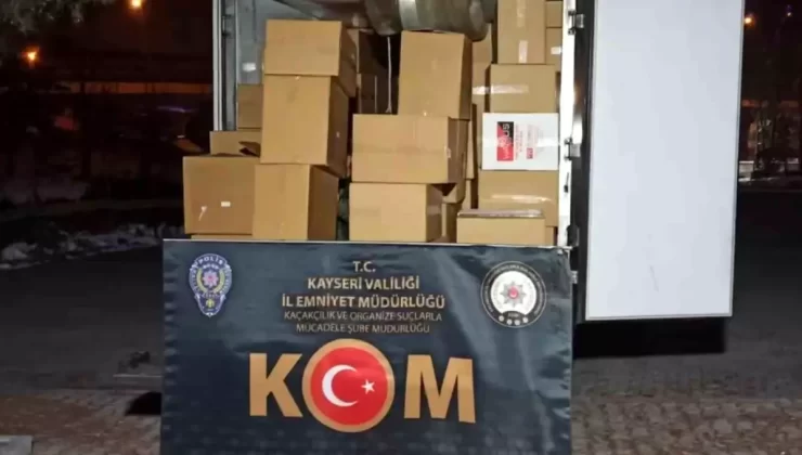 Kayseri’de 2 Milyon Dal Kaçak Makaron Ele Geçirildi