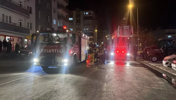Kayseri’de Ev Yangını: Psikolojik Sorunlar Nedeniyle Çıktı