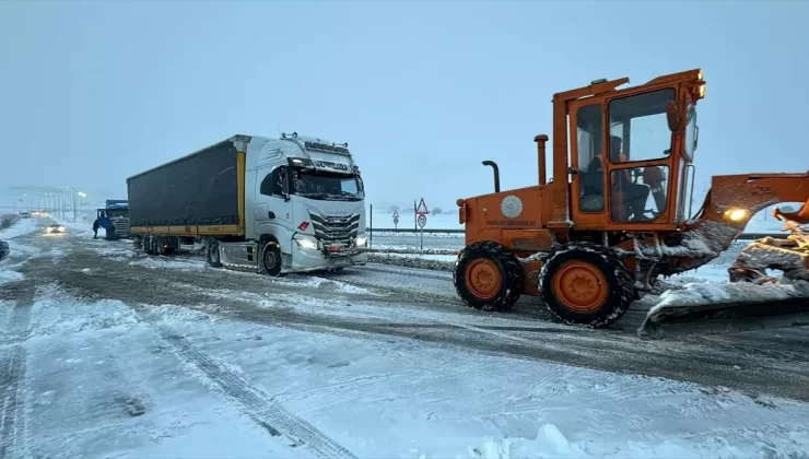 Kayseri’de Karla Mücadele Çalışmaları