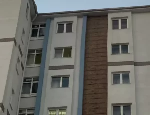 Kayseri’de Pencere’den Düşen Genç Kız Hayatını Kaybetti