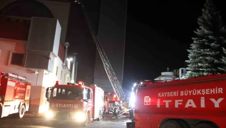 Kayseri’deki HES Kablo Fabrikası’nda Yangın Kontrol Altına Alındı