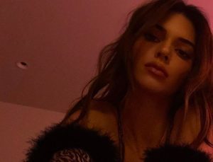 Kendall Jenner sarı saçlarından vazgeçti! Yeni imajını sosyal medya hesabından gösterdi