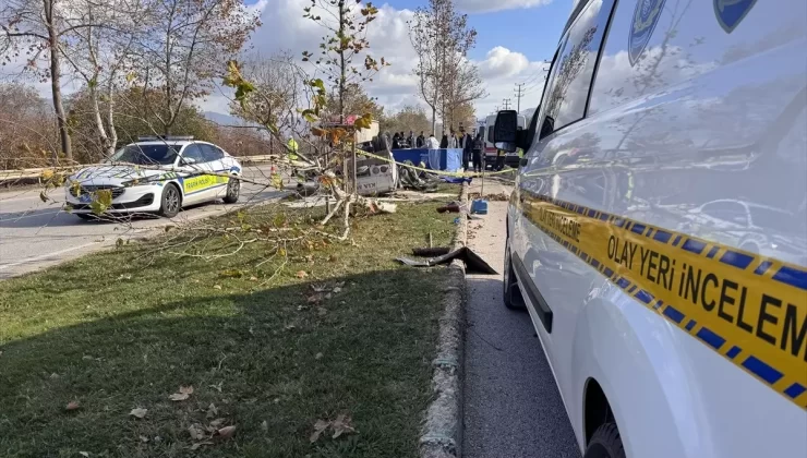 Kestel’de Kamyonet Kazası: 2 Ölü