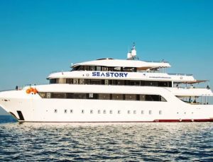 Kızıldeniz’de turist teknesi battı