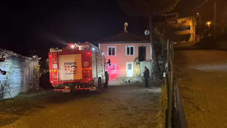 Kocaeli’de Ev Yangını: 74 Yaşındaki Kadın Dumandan Etkilendi