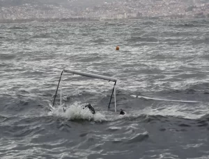 Kocaeli’de Fırtına ve Sağanak Nedeniyla 6 Tekne Battı