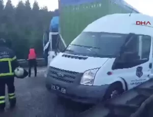 Kocaeli’de TIR’lı kaza: 4 yaralı