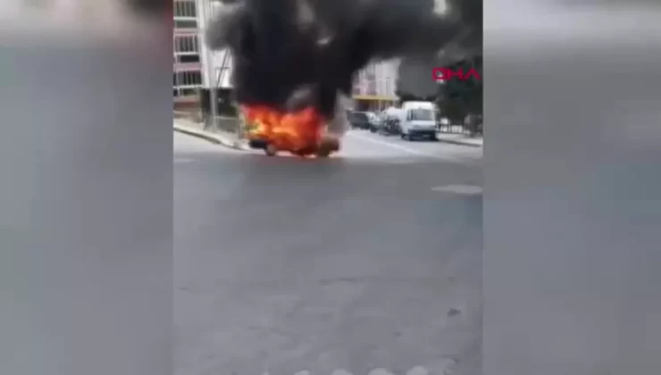 Konya’da Araç Alev Aldı