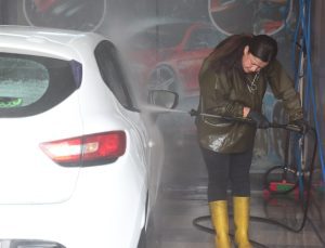 Konya’nın ilk oto yıkamacı ablası