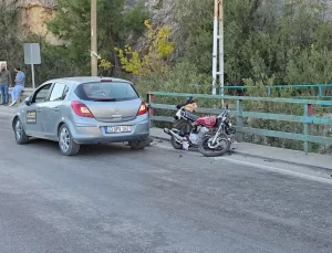 Kozan’da Motosiklet Kazası: Lise Öğrencisi Hayatını Kaybetti