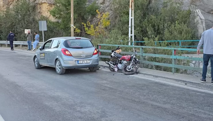 Kozan’da Motosiklet Kazası: Lise Öğrencisi Hayatını Kaybetti