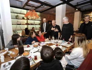 Küçükçekmece’de Emekliler Kafeteryası İle Sosyal Tesislerde Çay 1 TL