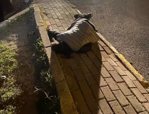 Küçükçekmece’de Silahlı Kavga: 14 Yaşındaki Çocuk Hayatını Kaybetti