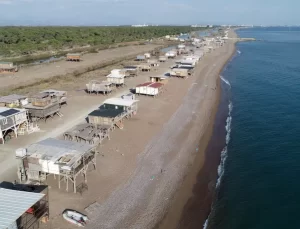 Kumköy Sahili’ndeki Çardaklar 20 Kasım’da Yıkılacak