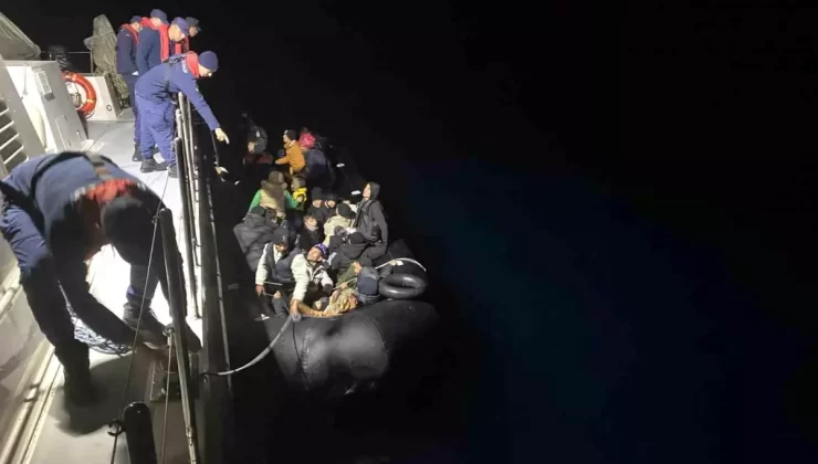 Kuşadası’nda 21 Düzensiz Göçmen Kurtarıldı