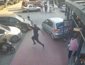 Kuşadası’nda Kafe’ye Araç Girdi: 4 Yaralı