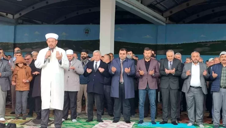 Kütahya’da Kuraklık İçin Yağmur Duası Yapıldı