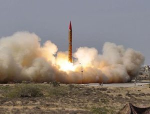 Kuzey Kore’nin füze denemesine Güney Kore, ABD ve Japonya’dan misilleme