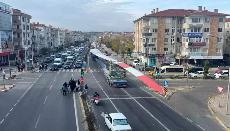 Lüleburgaz’da Dev Rüzgar Türbinleri Taşınıyor