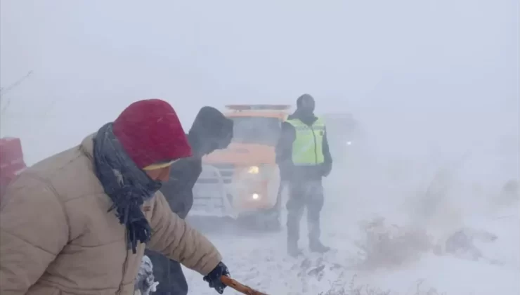 Mahsur Kalan Çoban Kurtarıldı