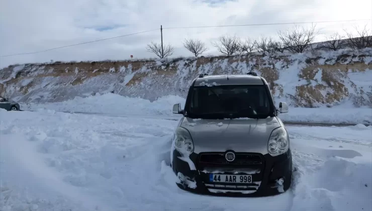 Malatya-Kayseri Yolunda Araçlar Kurtarıldı