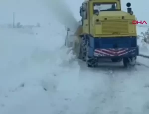 Malatya’da Kar Yağışı Nedeniyle Kapanan Yollar Yeniden Ulaşıma Açılıyor