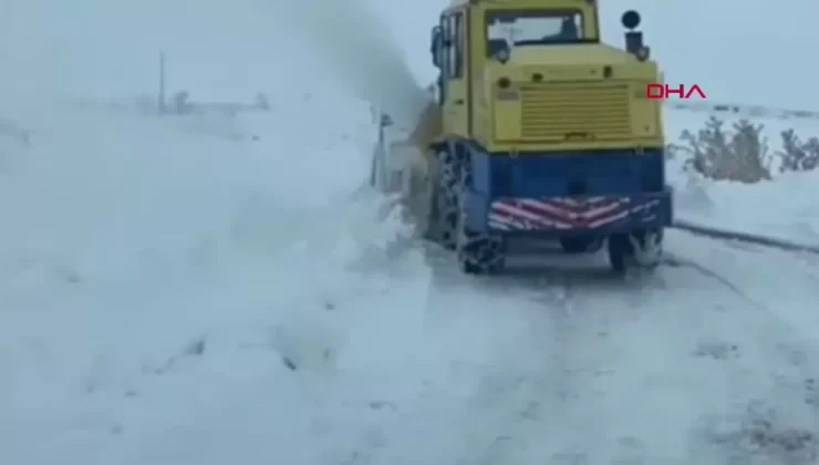Malatya’da Kar Yağışı Nedeniyle Kapanan Yollar Yeniden Ulaşıma Açılıyor
