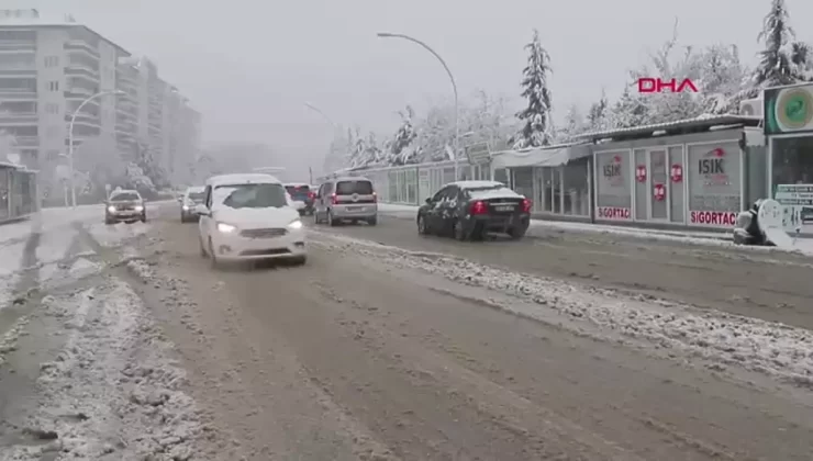 Malatya’da Yoğun Kar Yağışı Nedeniyle Eğitime Ara Verildi