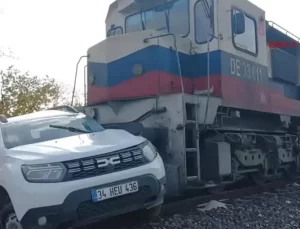 Malatya’da Yük Treni Otomobile Çarptı: 2 Yaralı