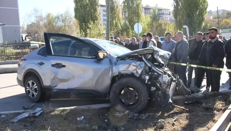 Malazgirt’te Trafik Kazası: 1 Ölü, 1 Yaralı