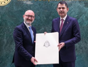 Maltalı Bakan’dan deprem bölgesindeki çalışmalara övgü