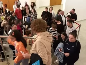 Manavgat Belediyesi Kent Tiyatrosu’ndan ‘Bilime Engelsiz Seyahat’ Prömiyeri