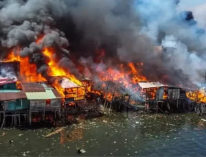 Manila’da Büyük Yangın: 2000 Aile Evsiz Kaldı