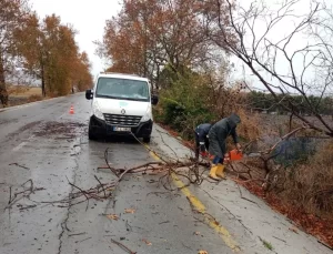 Manisa’da Gök Gürültülü Sağanak Yağış Uyarısı Üzerine Ekipler Teyakkuzda