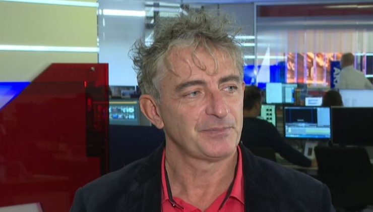 Manzotti: Yapay zekâ dâhil son teknolojiler bizi aptallaştırıyor