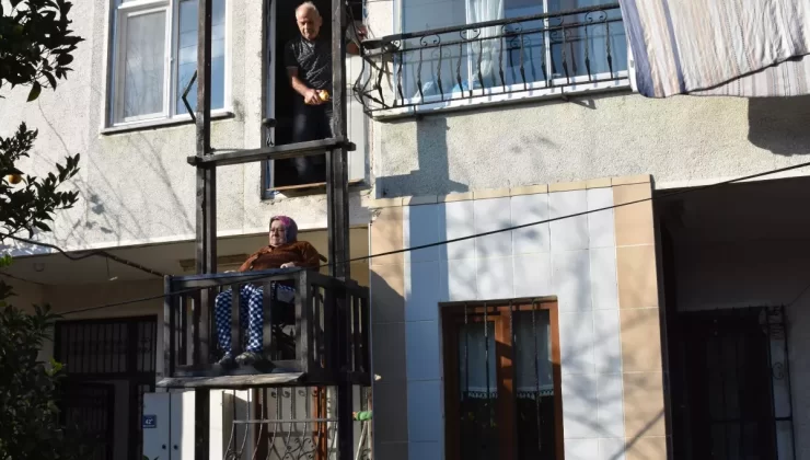 Marangoz Eşinin Hayatı İçin Ahşaptan Asansör Yaptı