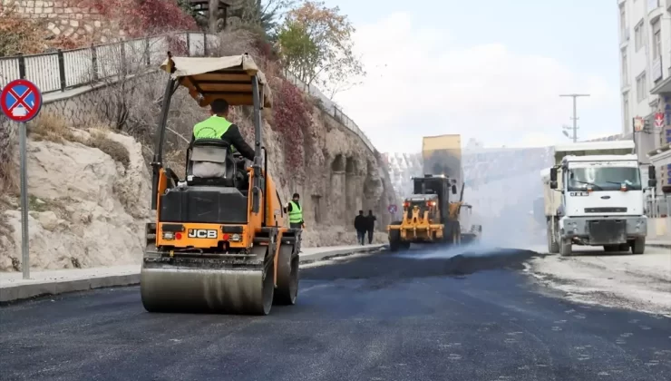Mardin’de Yol Bakım Çalışmaları Devam Ediyor