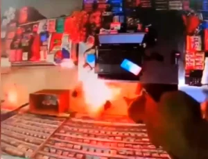 Market Yangınında Korku Dolu Anlar