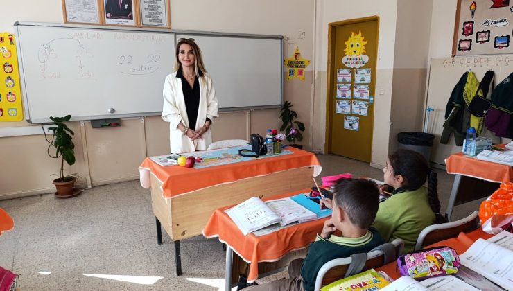 MEB’in dikkatini çekti! Bir ilke imza atan öğretmene anlamlı ödül