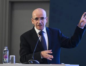 Mehmet Şimşek: Fiyat istikrarına giden yol sabır ve kararlılık gerektiriyor