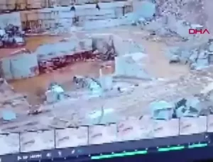 Mermer ocağında üzerilerine kayalar düşen 2 işçiden biri öldü, diğerinin kurtarma çalışmaları devam ediyor (EK GÖRÜNTÜ EKLENDİ)